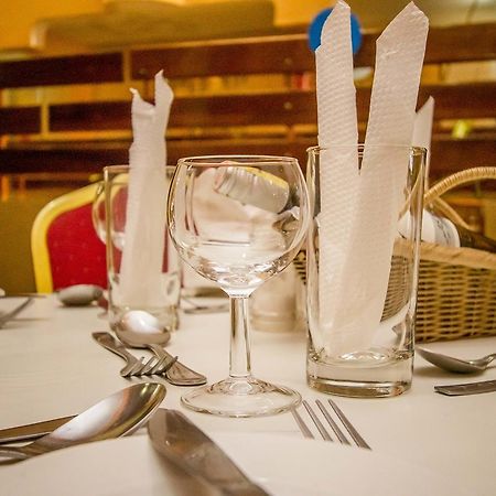 Eland Safari Hotel Nyeri Ngoại thất bức ảnh