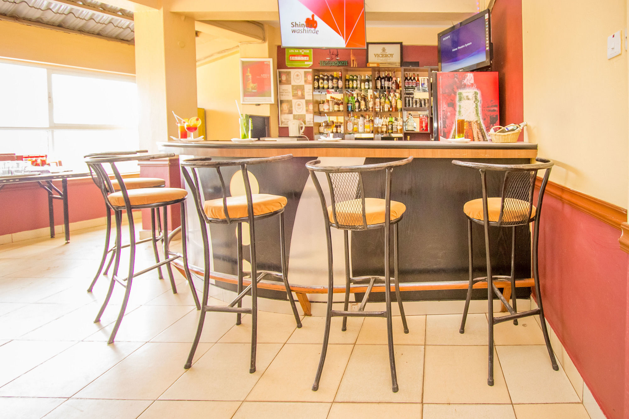 Eland Safari Hotel Nyeri Ngoại thất bức ảnh
