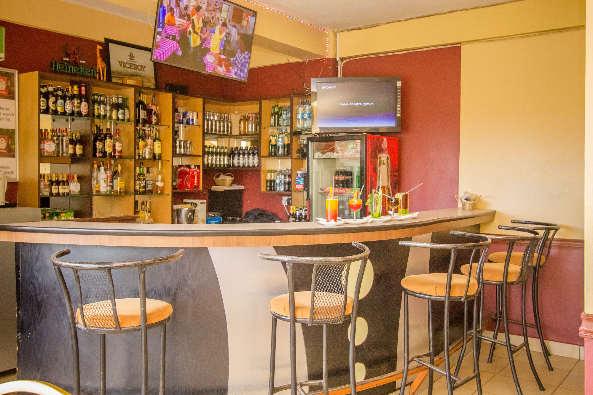 Eland Safari Hotel Nyeri Ngoại thất bức ảnh